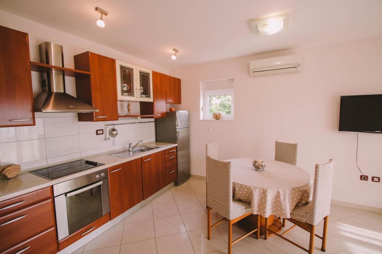 פודסטראנה Apartments Jasna מראה חיצוני תמונה