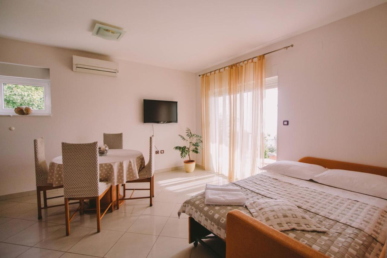 פודסטראנה Apartments Jasna מראה חיצוני תמונה