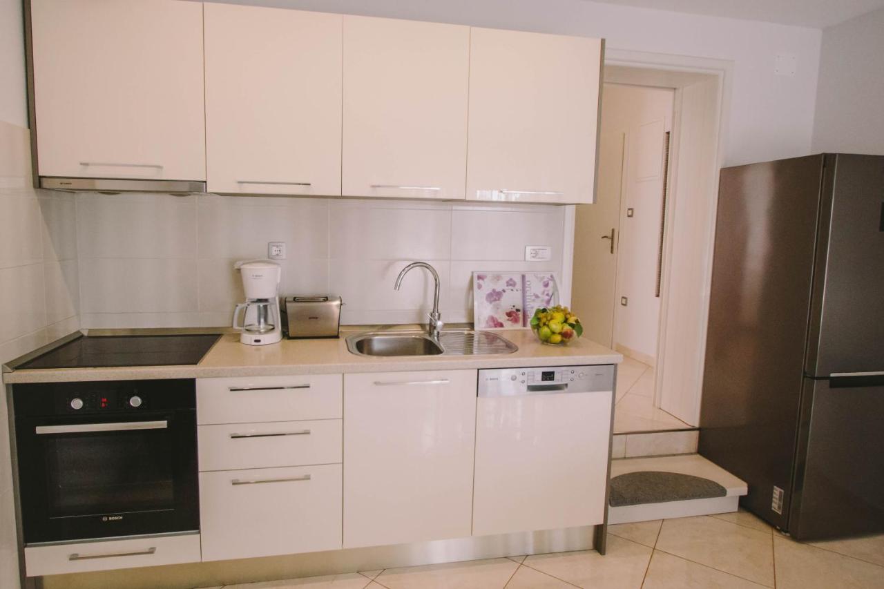 פודסטראנה Apartments Jasna מראה חיצוני תמונה