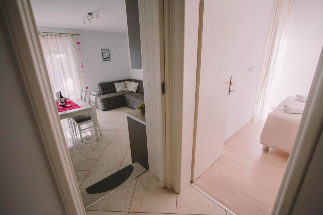 פודסטראנה Apartments Jasna מראה חיצוני תמונה