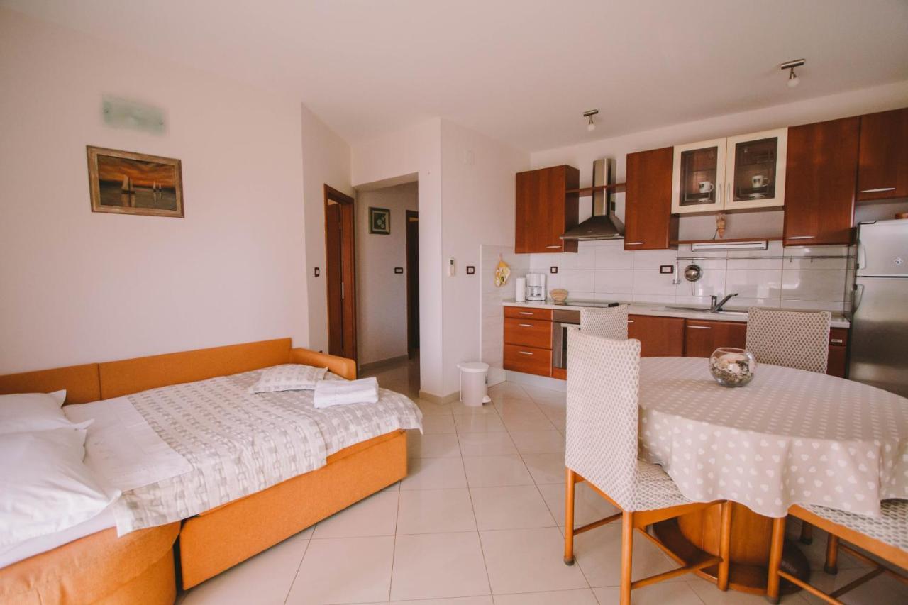 פודסטראנה Apartments Jasna מראה חיצוני תמונה
